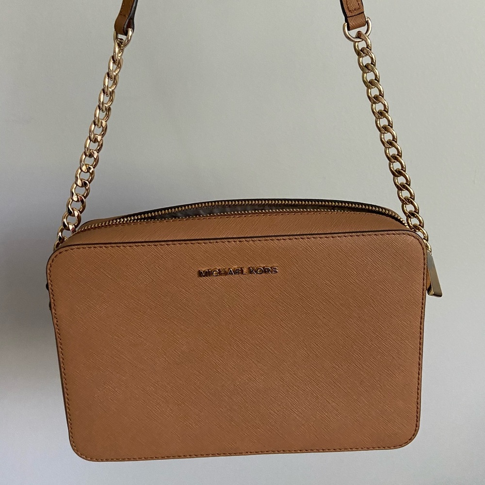 micheal kors jet set purse